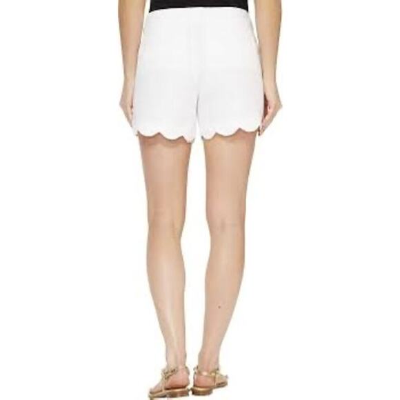 Lilly Pulitzer Buttercup Shorts White Scalloped Hem Size 2 - Picture 2 of 12